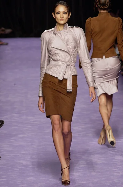 Look 16